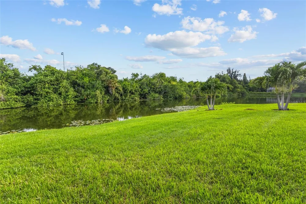 1401 GEORGETOWNE DRIVE Sarasota, FL 34232