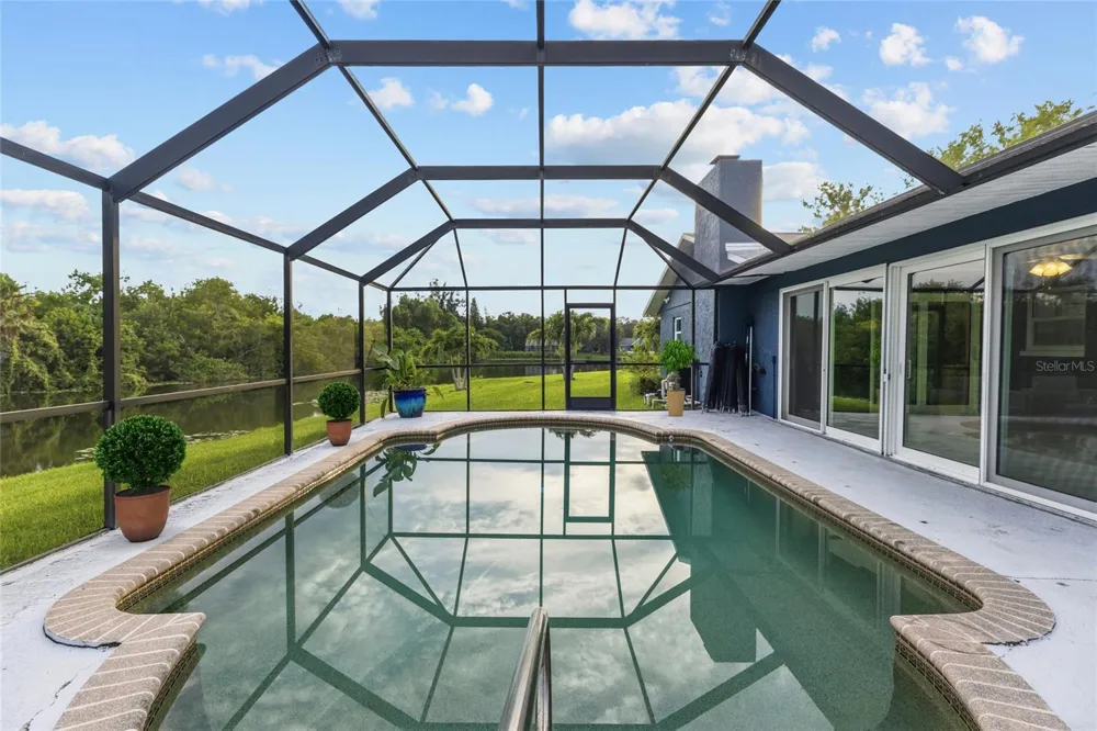 1401 GEORGETOWNE DRIVE Sarasota, FL 34232