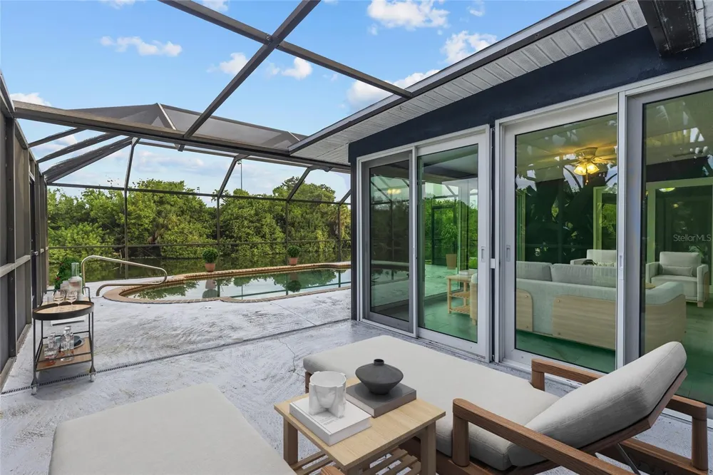 1401 GEORGETOWNE DRIVE Sarasota, FL 34232
