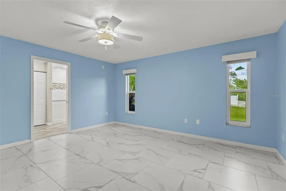 1401 GEORGETOWNE DRIVE Sarasota, FL 34232