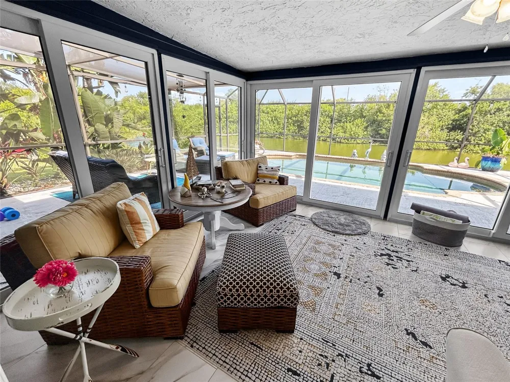 1401 GEORGETOWNE DRIVE Sarasota, FL 34232