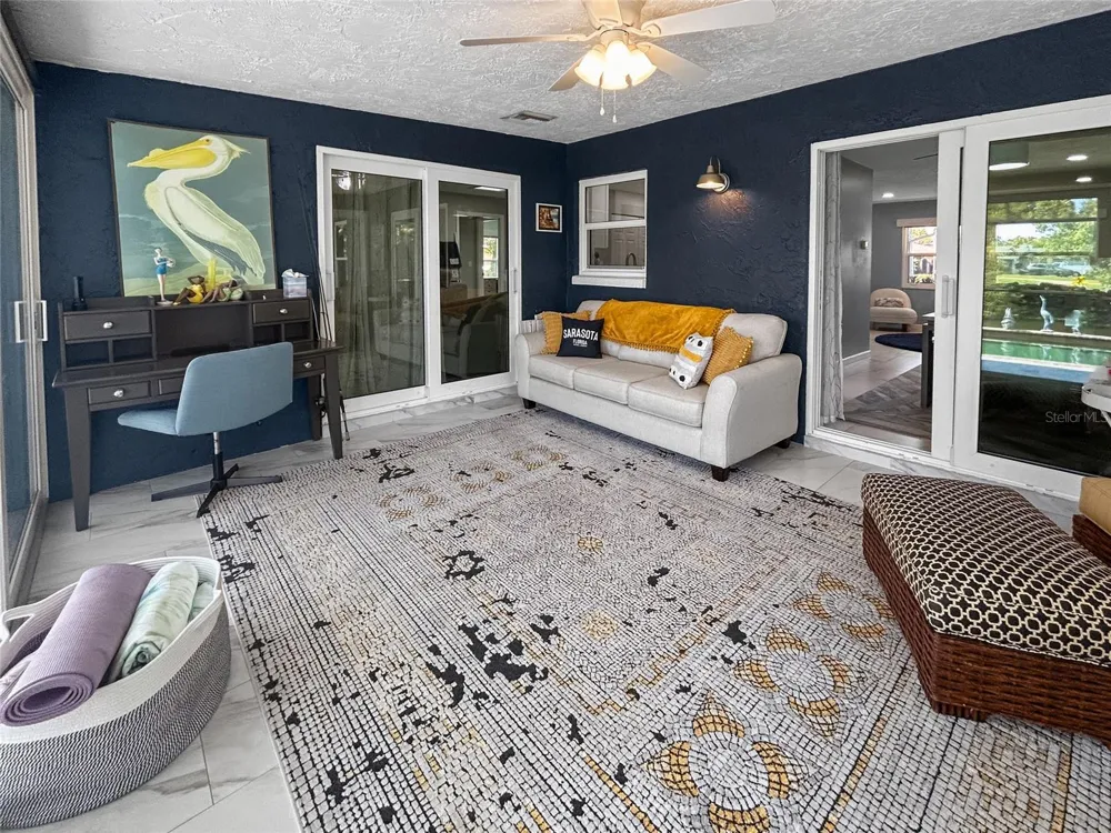 1401 GEORGETOWNE DRIVE Sarasota, FL 34232