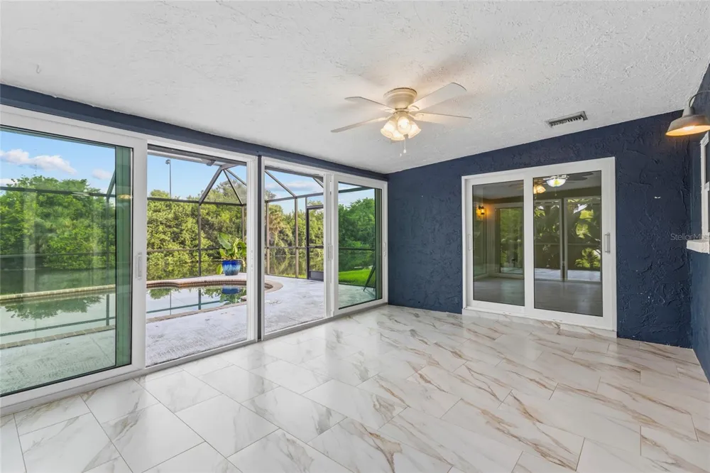 1401 GEORGETOWNE DRIVE Sarasota, FL 34232