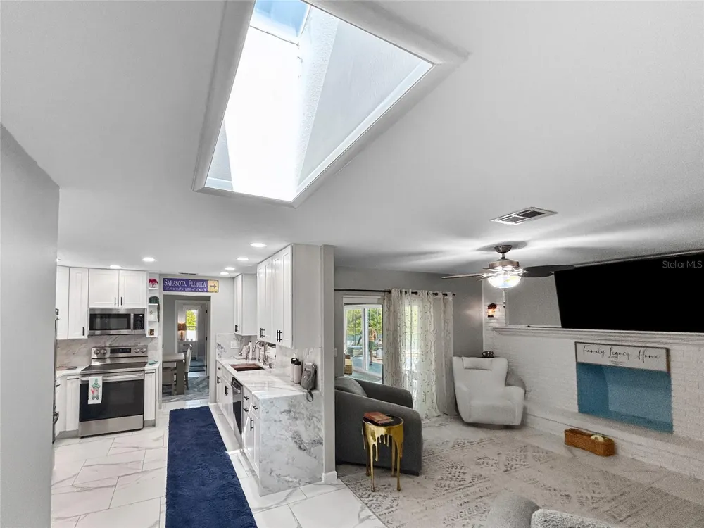 1401 GEORGETOWNE DRIVE Sarasota, FL 34232