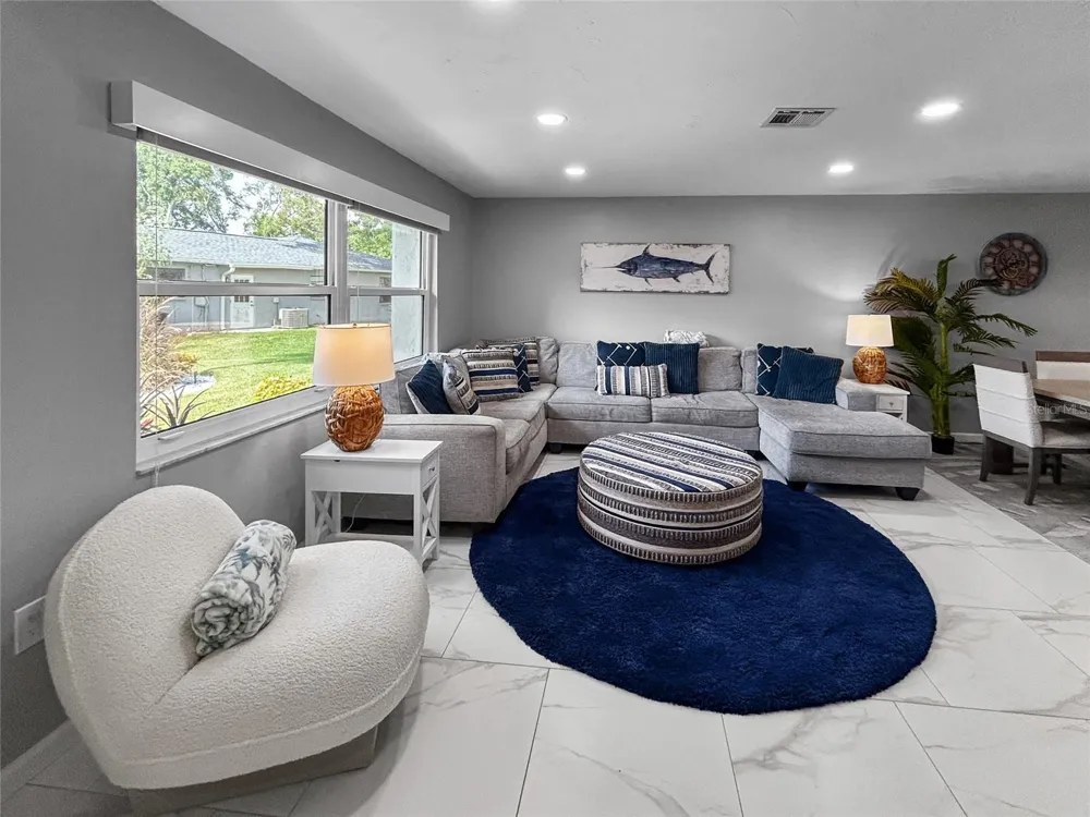 1401 GEORGETOWNE DRIVE Sarasota, FL 34232