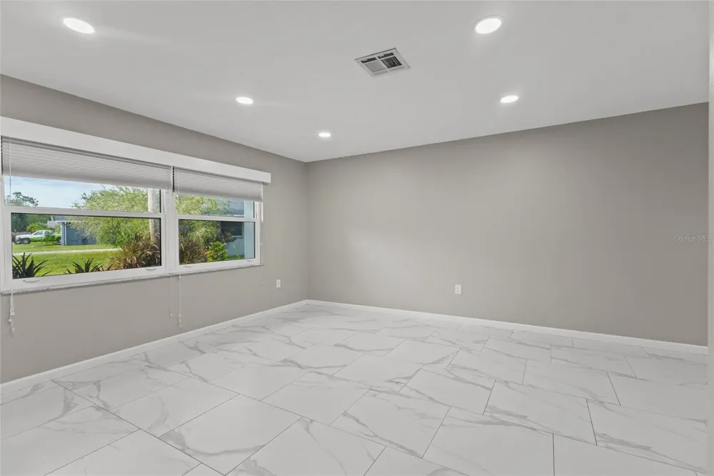 1401 GEORGETOWNE DRIVE Sarasota, FL 34232