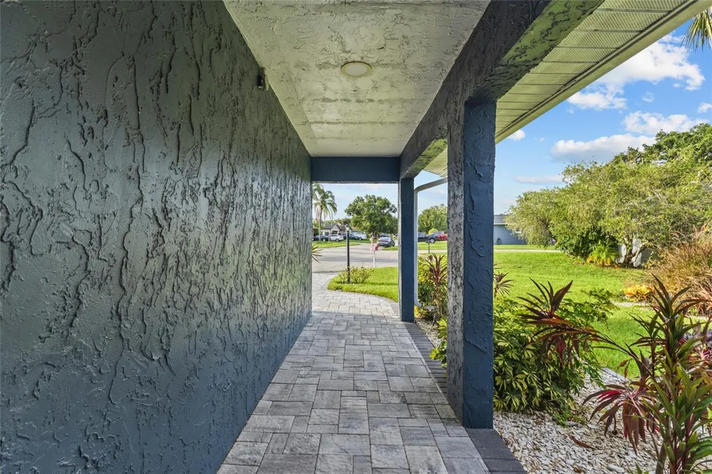 1401 GEORGETOWNE DRIVE Sarasota, FL 34232