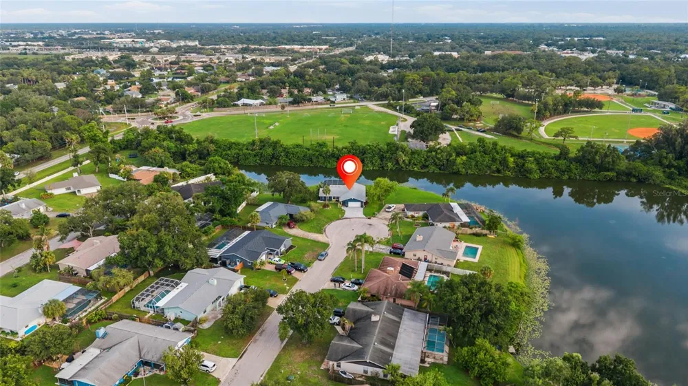 1401 GEORGETOWNE DRIVE Sarasota, FL 34232