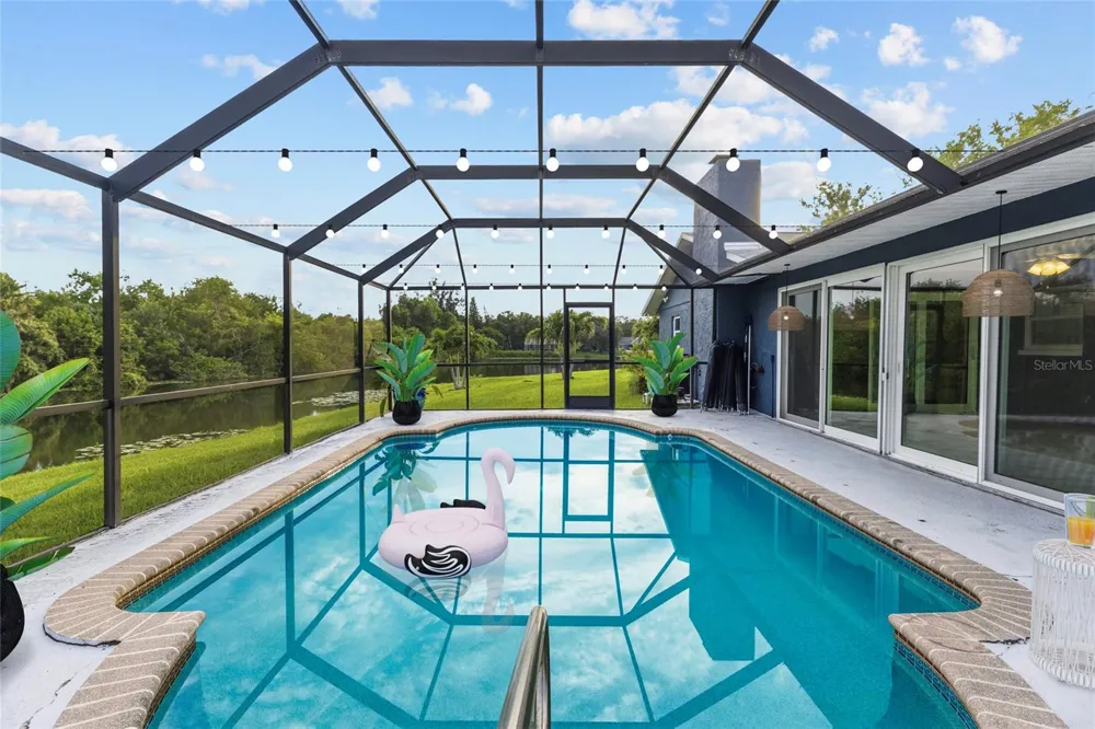 1401 GEORGETOWNE DRIVE Sarasota, FL 34232
