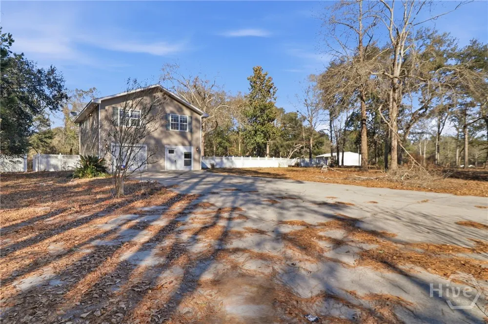 375 Pine Needle Drive Ellabell, GA 31308