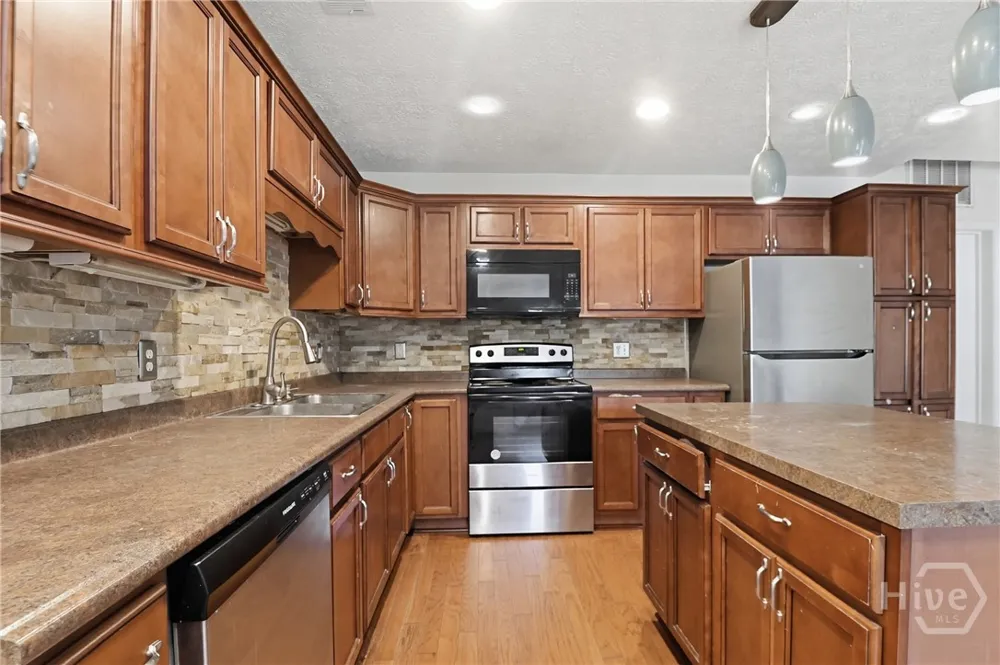 375 Pine Needle Drive Ellabell, GA 31308