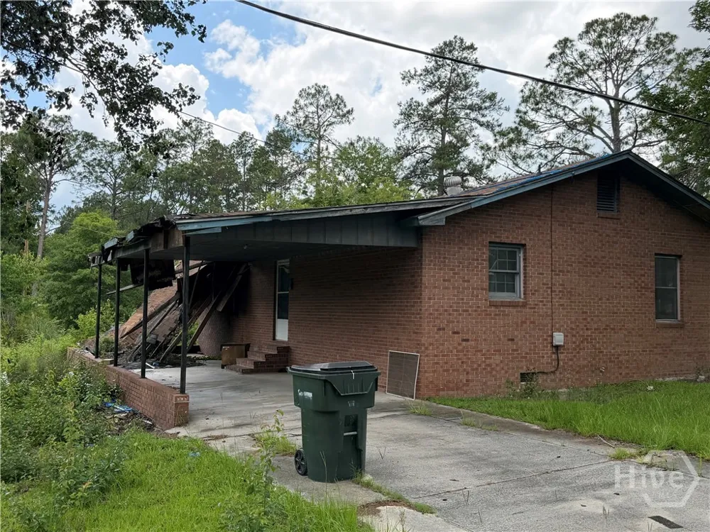 706 E Hwy 80 Swainsboro, GA 30401