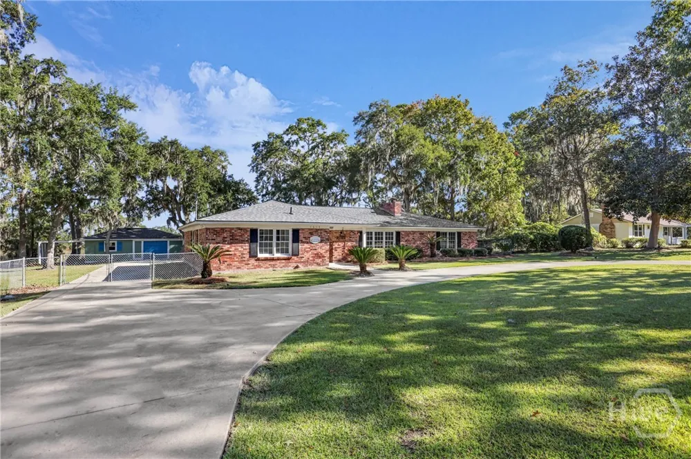 1613 Lake Drive Midway, GA 31320