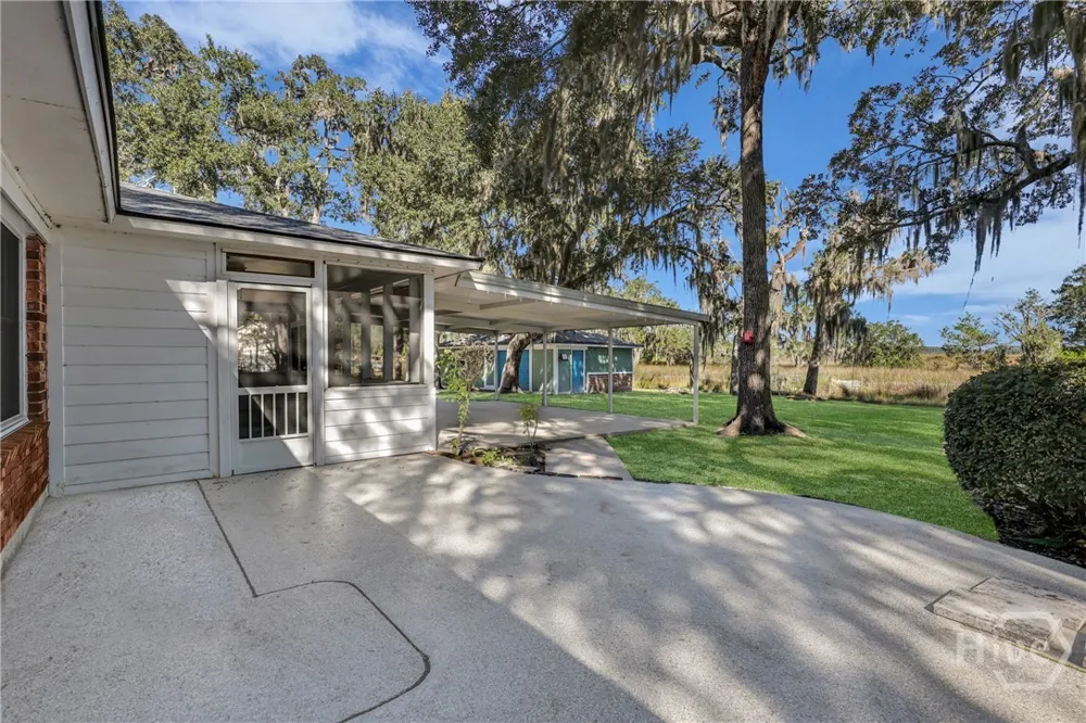 1613 Lake Drive Midway, GA 31320