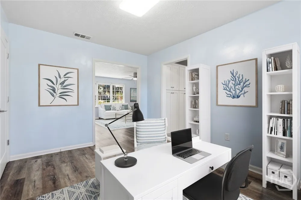 1613 Lake Drive Midway, GA 31320