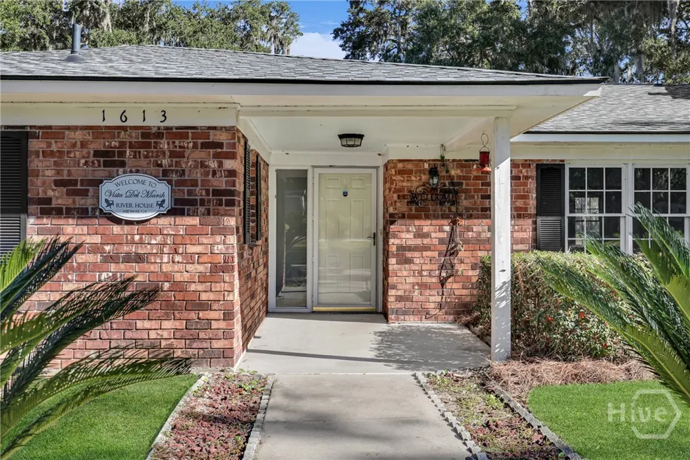 1613 Lake Drive Midway, GA 31320