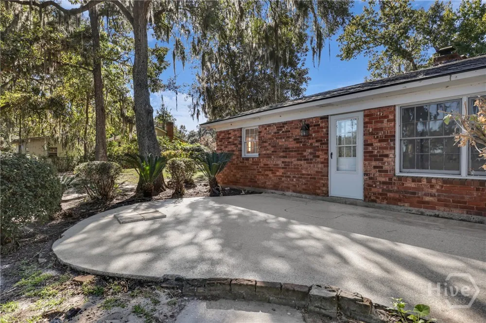 1613 Lake Drive Midway, GA 31320
