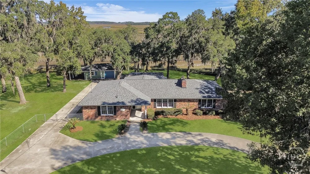 1613 Lake Drive Midway, GA 31320