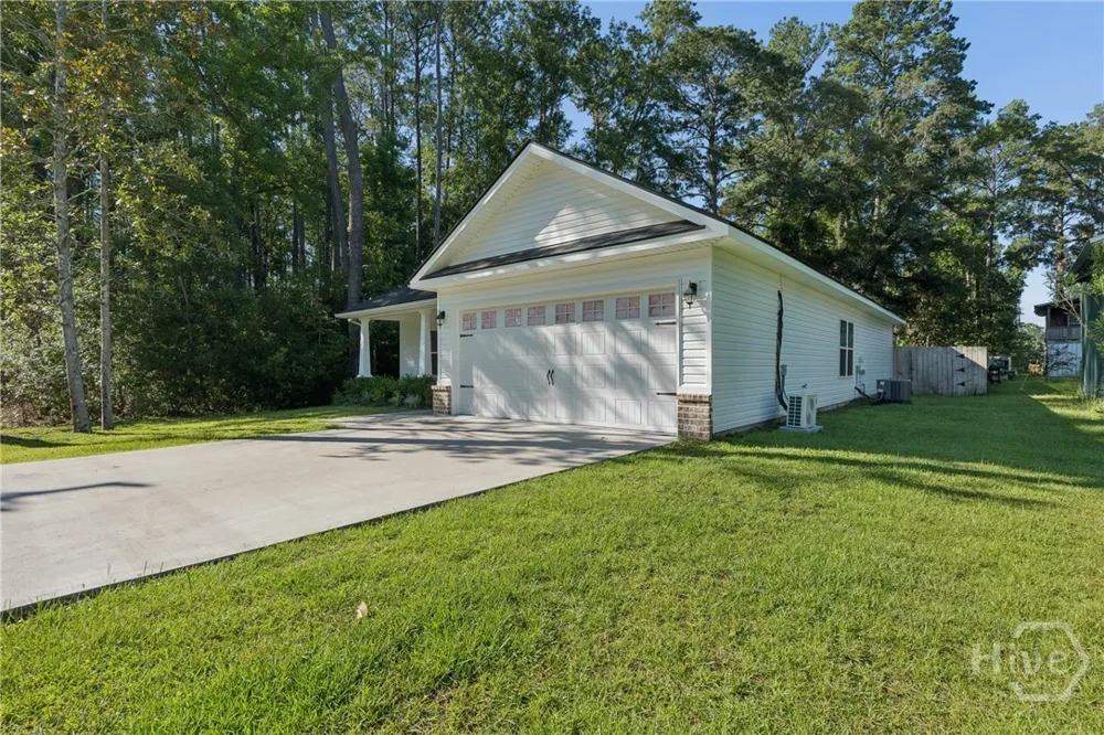 3241 Isle Of Wight Road Midway, GA 31320