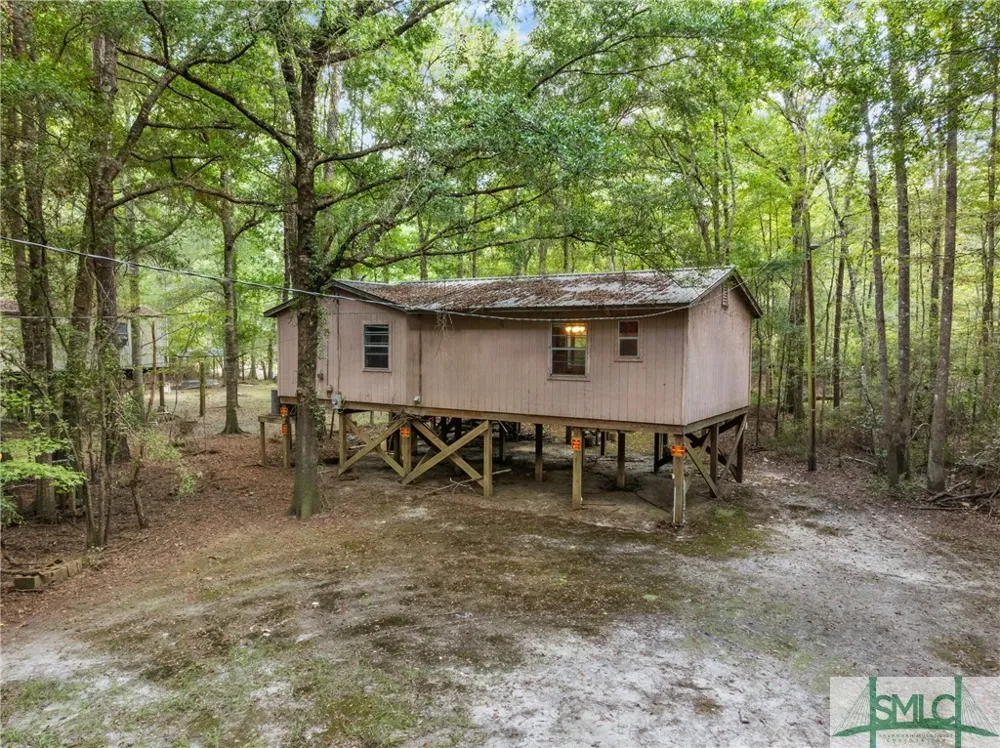 628 Riverside Drive Claxton, GA 30417