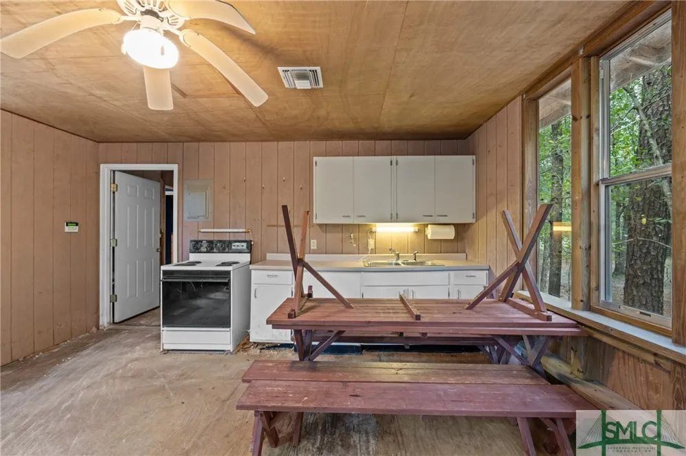 628 Riverside Drive Claxton, GA 30417