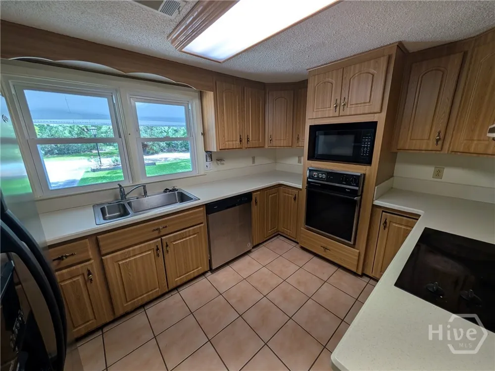 642 Island Drive Midway, GA 31320