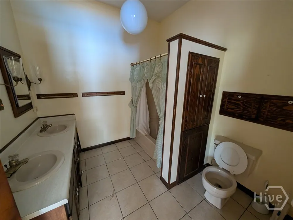 642 Island Drive Midway, GA 31320