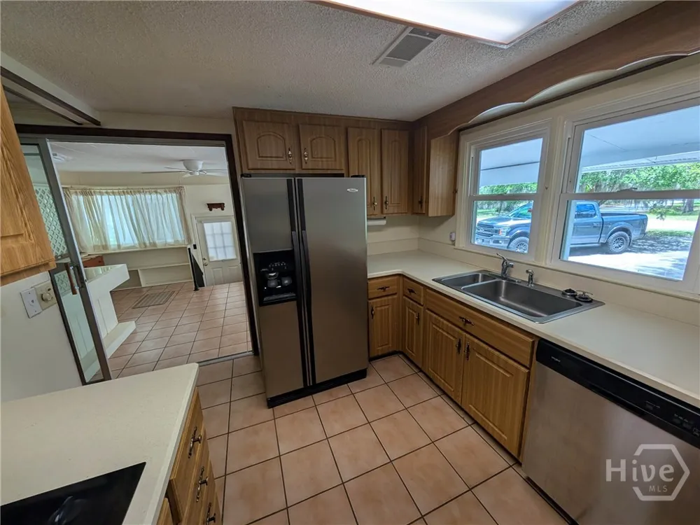 642 Island Drive Midway, GA 31320