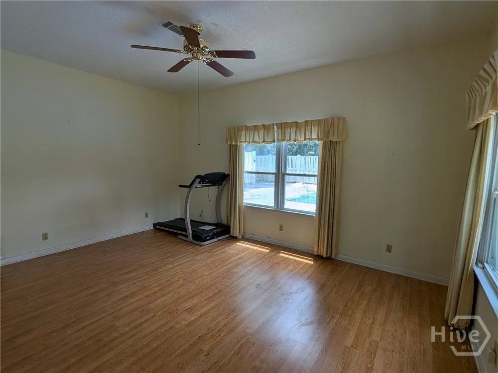 642 Island Drive Midway, GA 31320