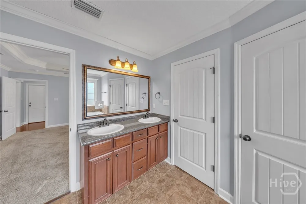 4248 Shadow Garden Hahira, GA 31632