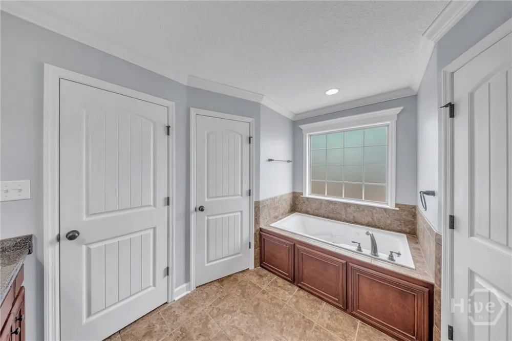 4248 Shadow Garden Hahira, GA 31632