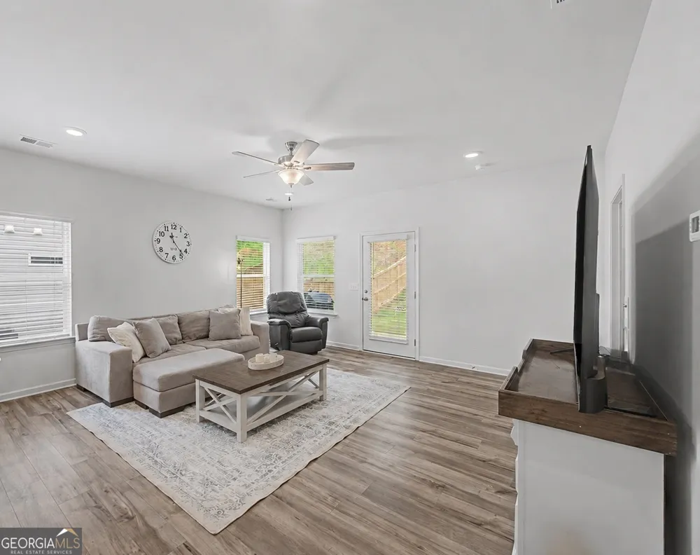 103 Sycamore LN Calhoun, GA 30701