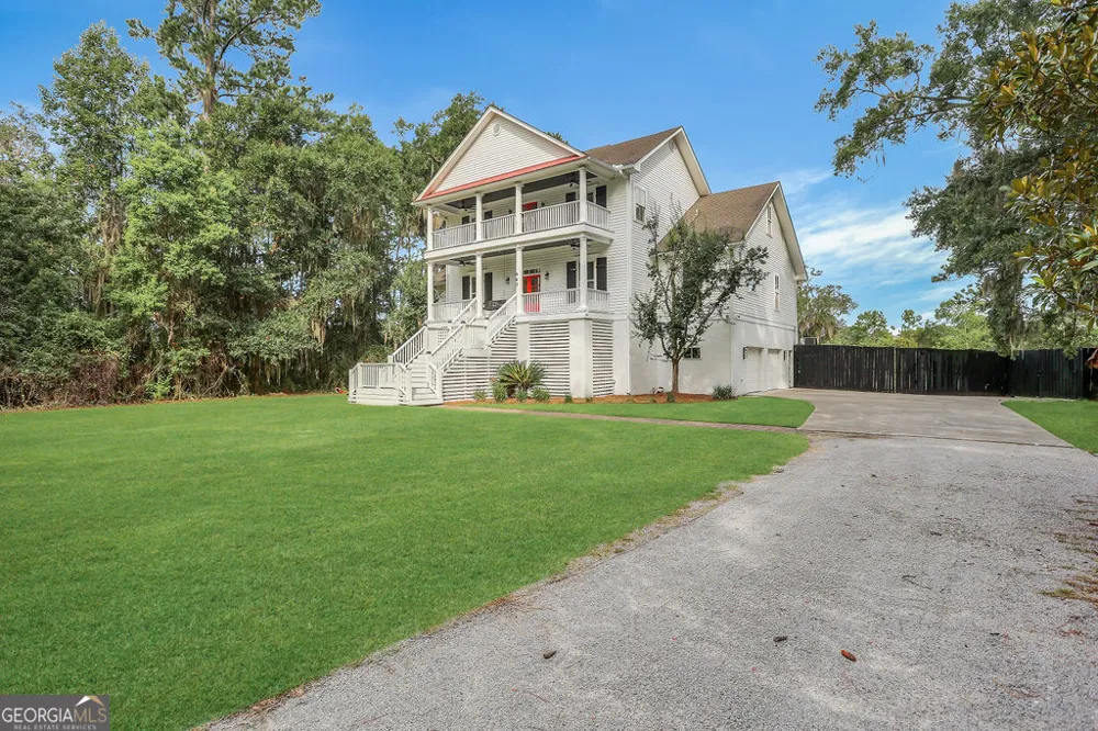 447 Sterling Woods DR Richmond Hill, GA 31324