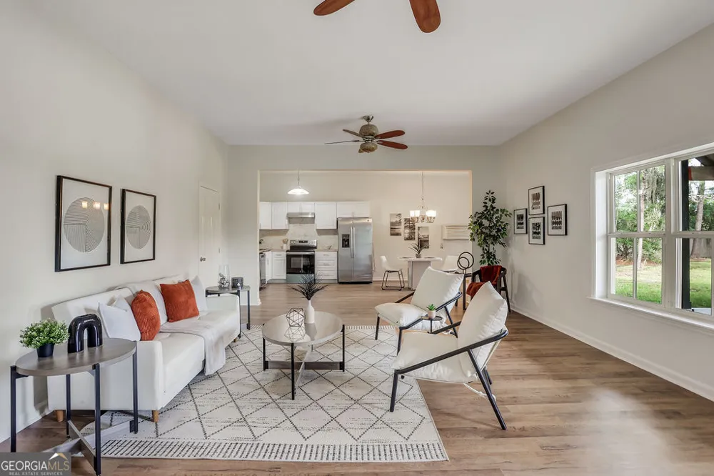 447 Sterling Woods DR Richmond Hill, GA 31324