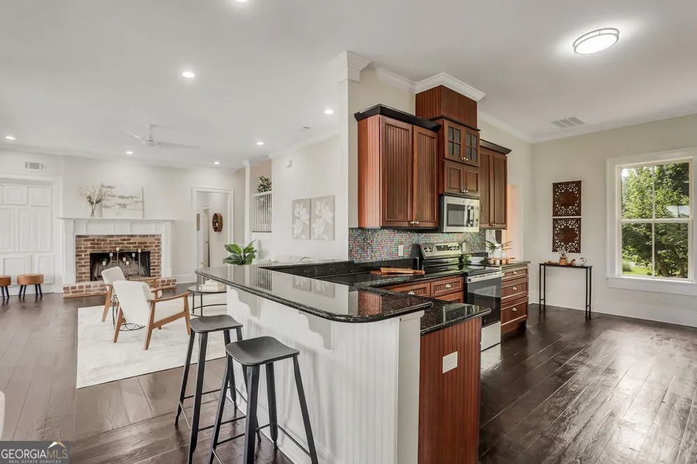 447 Sterling Woods DR Richmond Hill, GA 31324