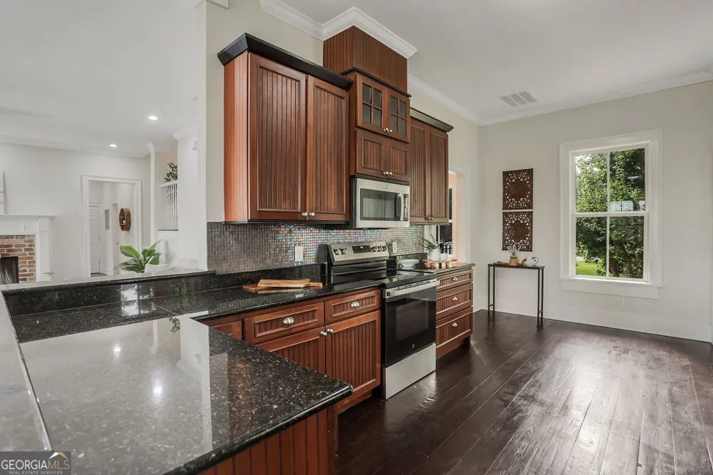 447 Sterling Woods DR Richmond Hill, GA 31324