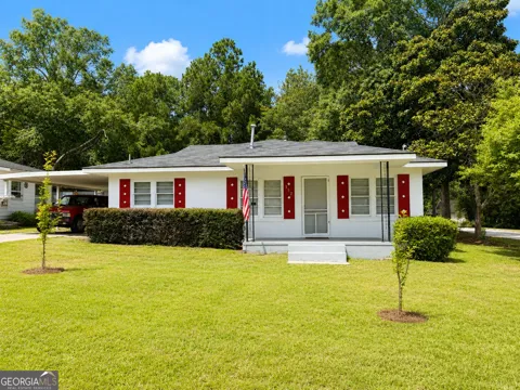 317 Peachtree Circle