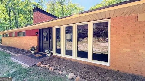 1121 Highway 27 N