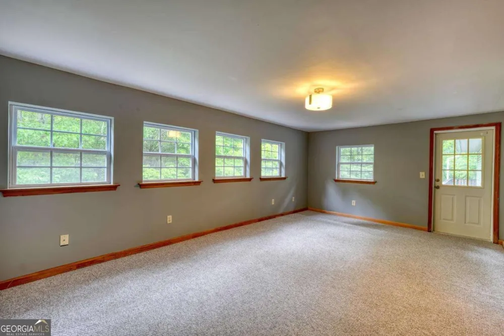 1066 Ridge RD Hiawassee, GA 30546