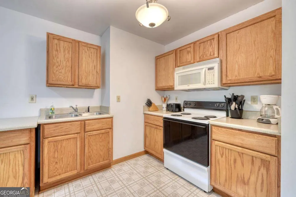 1066 Ridge RD Hiawassee, GA 30546