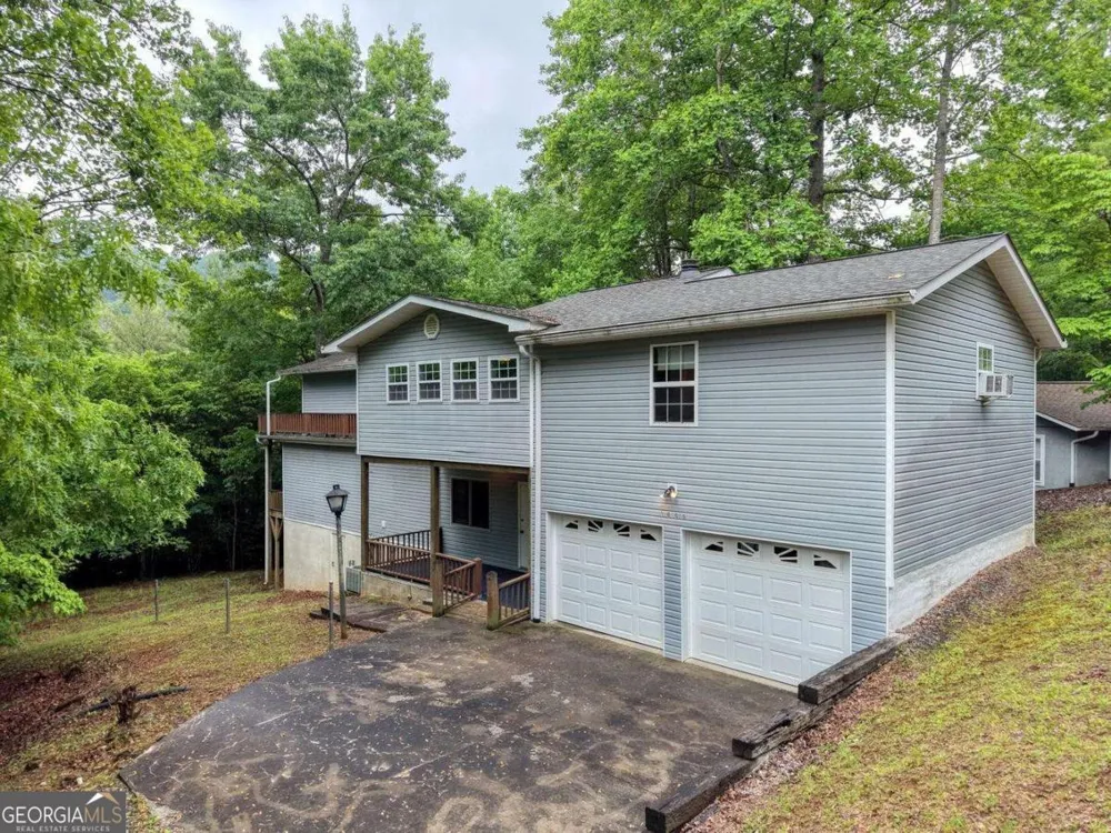 1066 Ridge RD Hiawassee, GA 30546