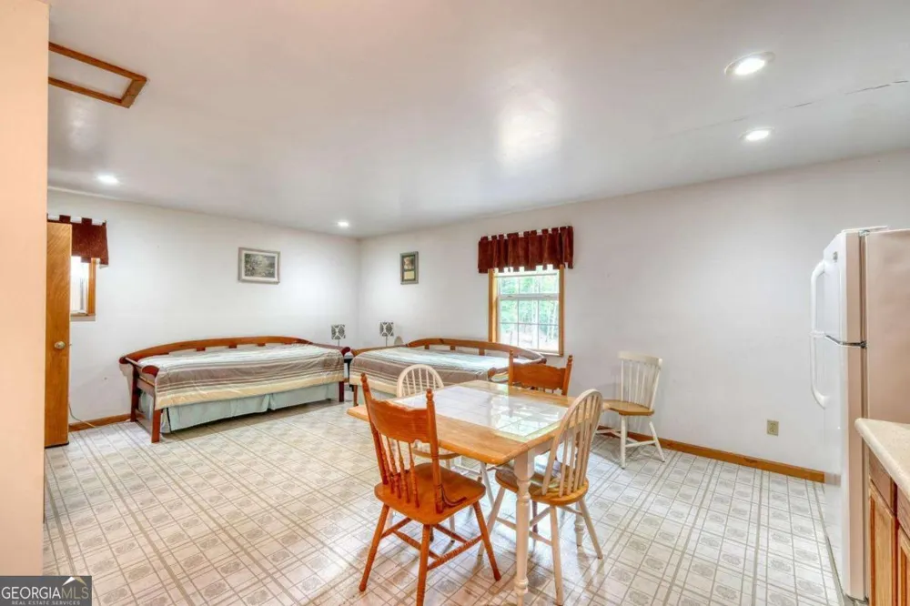 1066 Ridge RD Hiawassee, GA 30546
