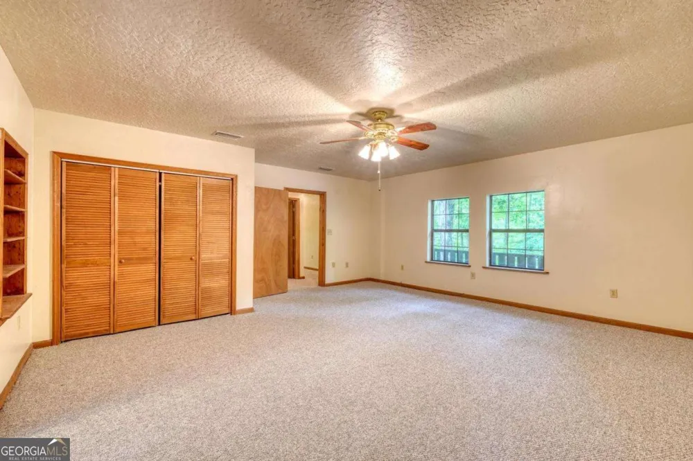 1066 Ridge RD Hiawassee, GA 30546