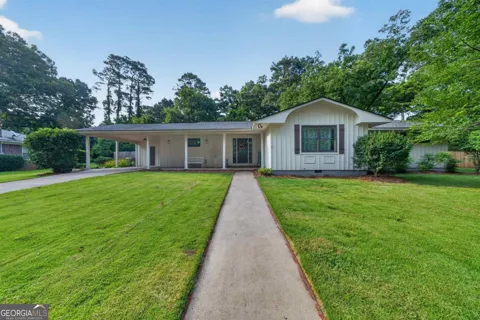 111 Dogwood LN