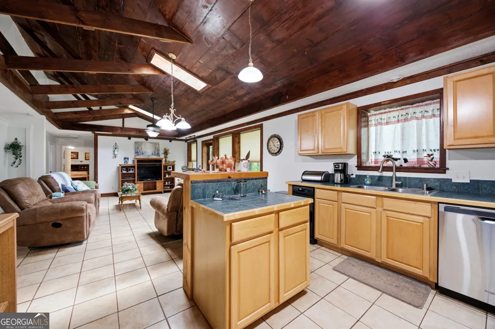91 Lakeview CIR Sparta, GA 31087