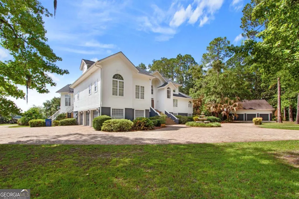 1854 Union Carbide RD Woodbine, GA 31569