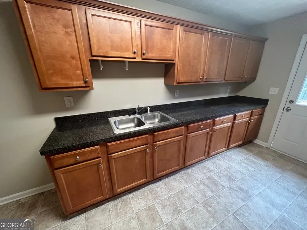 158 Elder DR Social Circle, GA 30025