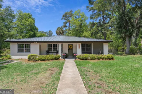 724 Fancy Bluff RD