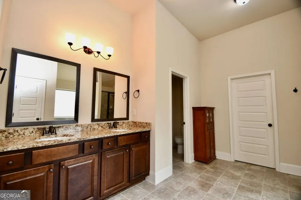 1140 Riverhill DR Bishop, GA 30621