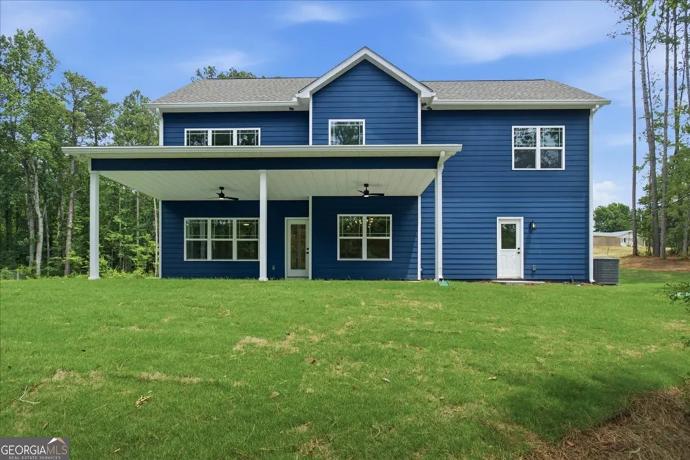 2470 Fischer RD Sharpsburg, GA 30277